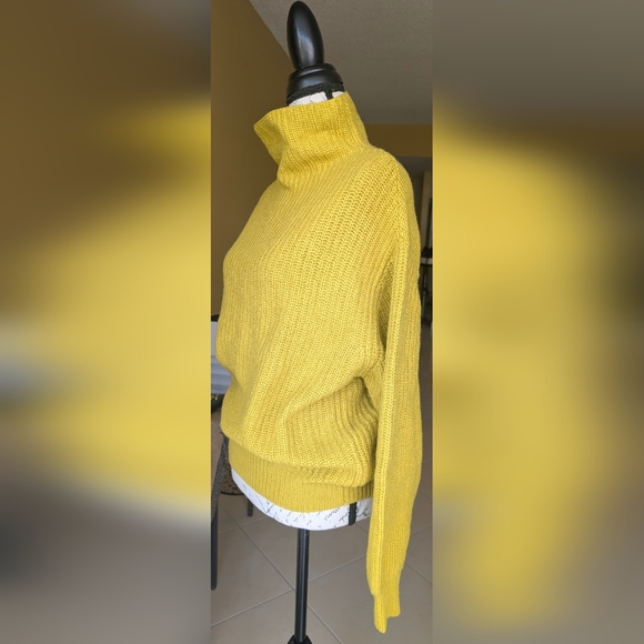 Aritzia Wilfred Montpellier Wool Turtleneck Sweater Mustard Yellow Size Small - Picture 5 of 16